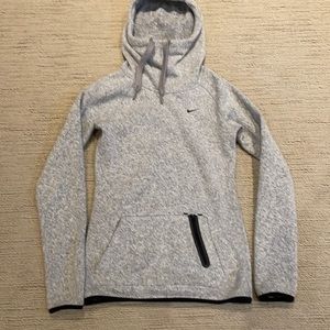 Women’s Nike pullover cold weather sweatshirt